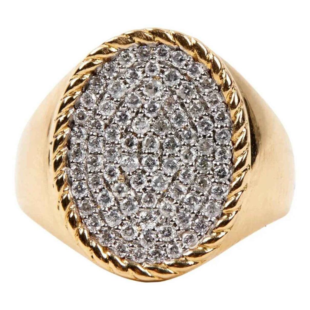 Yvonne Léon Gold Signet Ring